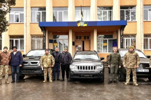 Ще три автомобілі відправили з Дрогобиччини для ЗСУ