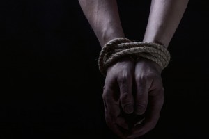 Торгівля людьми: як вберегтися та не потрапити в людську експлуатацію
