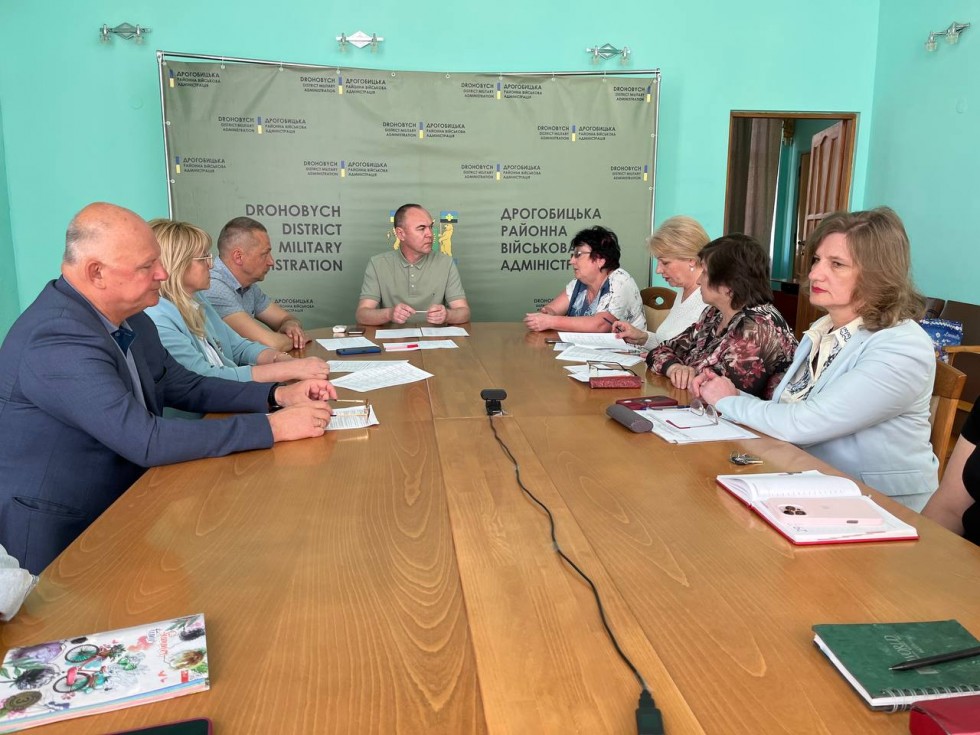 У Дрогобицькій РВА провели засідання районної робочої групи з питань легалізації виплати заробітної плати та зайнятості населення: які питання розглянули