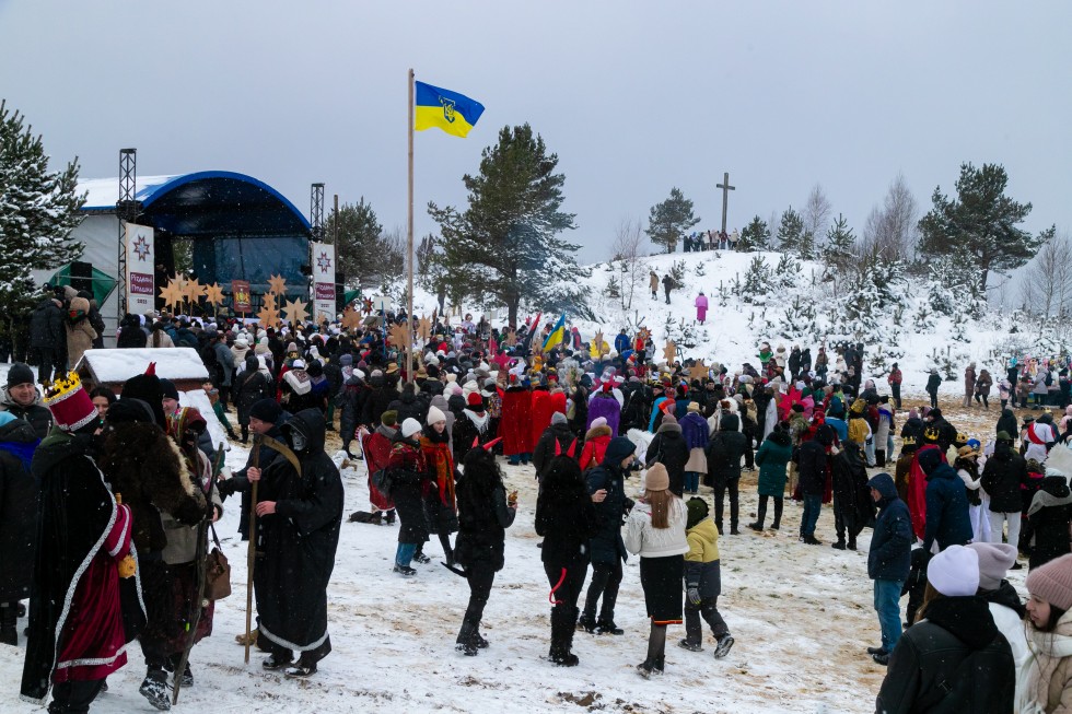 Майже 3 млн гривень зібрали під час акції &ldquo;Різдвяні Пташки&rdquo;: до допомоги військовим доєдналася молодь Дрогобицького району