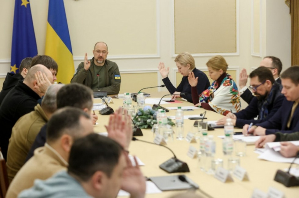 Денис Шмигаль: Спрощення будівництва повітряних ліній електропередач і підстанцій пришвидшить відновлення енергосистеми