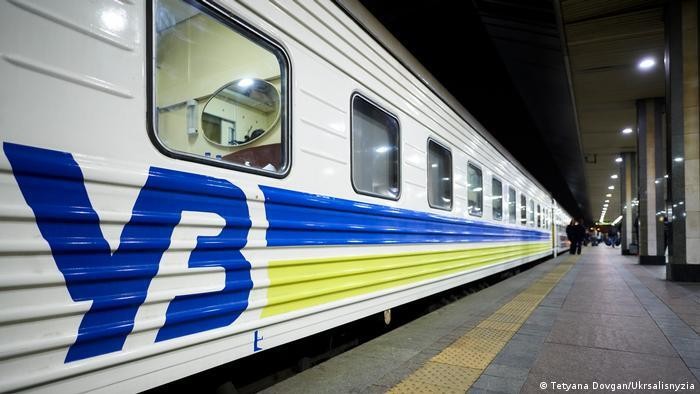 До Великодня Укрзалізниця запускає додаткові поїзди