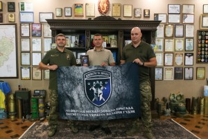 Дрогобицька РВА спільно з партнерами передала для військовослужбовців Starlink Дрогобицька РВА спільно з партнерами передала для військовослужбовців Starlink