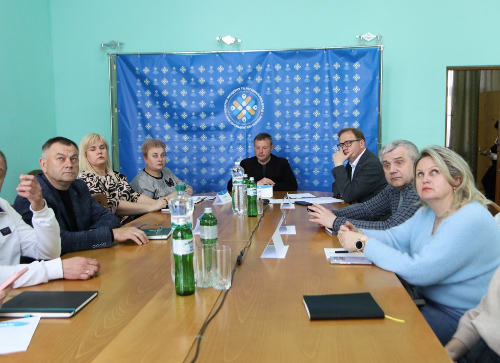 Конгресові слухання на майданчику Офісу Конгрес місцевих та регіональних влад при Президентові України. Конгресові слухання на майданчику Офісу Конгрес місцевих та регіональних влад при Президентові України.