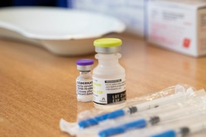 Найближчим часом у МОЗ ухвалять рішення про дату й порядок використання бустерної дози вакцини проти COVID-19