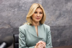 Закликаю не забувати запитувати близьких, колег і самих себе &laquo;Ти як?&raquo; - Олена Зеленська