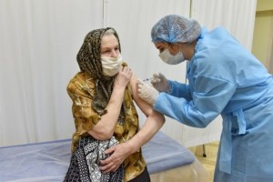 Для вакцинації літніх людей району хочуть організувати роботу мобільних бригад