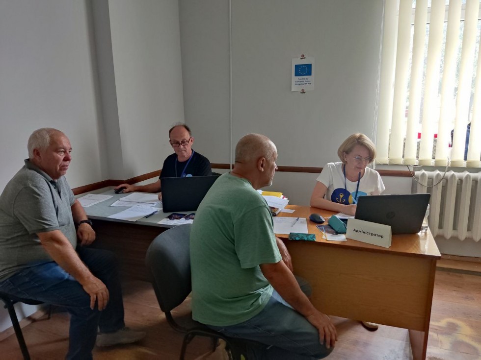 Юридична та гуманітарна допомога: яку підтримку отримали переселенці на базі Координаційного центру Дрогобицької РВА цього тижня