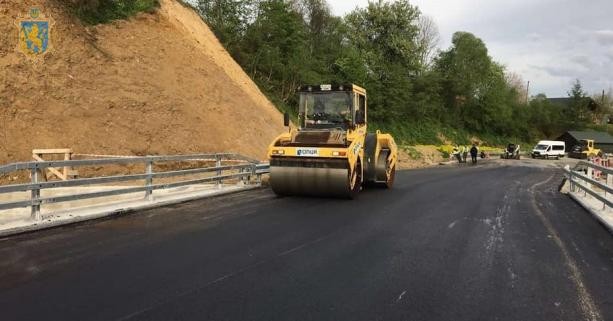 В межах Великого будівництва завершують ремонт на мості між Східницею та Уричем В межах Великого будівництва завершують ремонт на мості між Східницею та Уричем