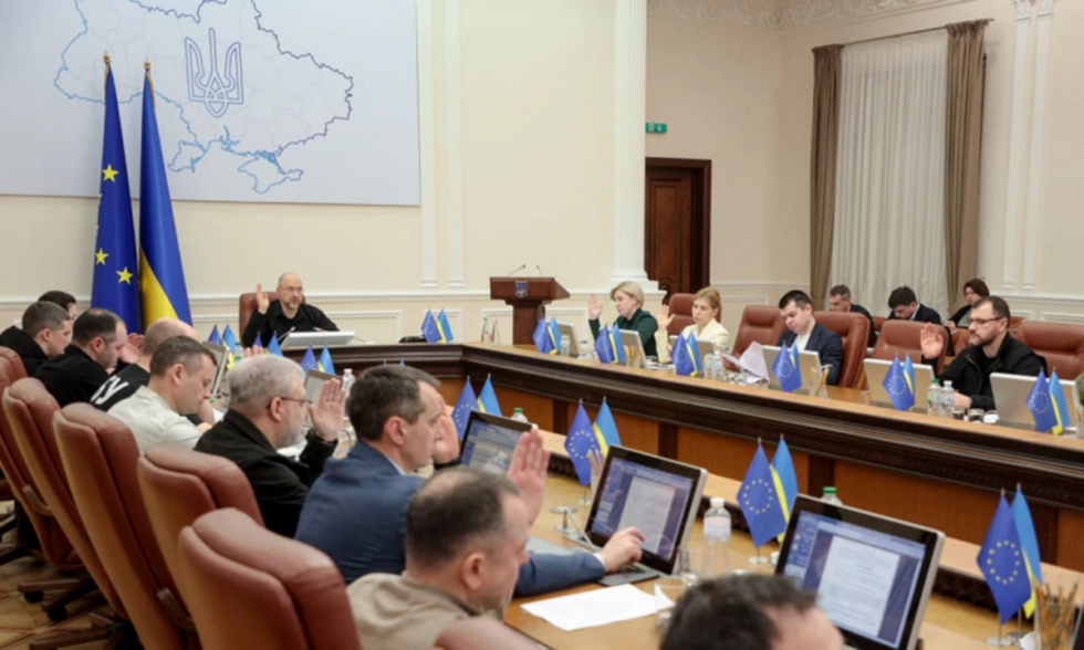 Кабмін продовжив дію фіксованого тарифу на електроенергію для населення ще на місяць