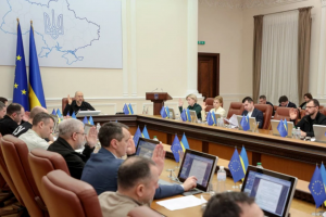 Кабмін продовжив дію фіксованого тарифу на електроенергію для населення ще на місяць