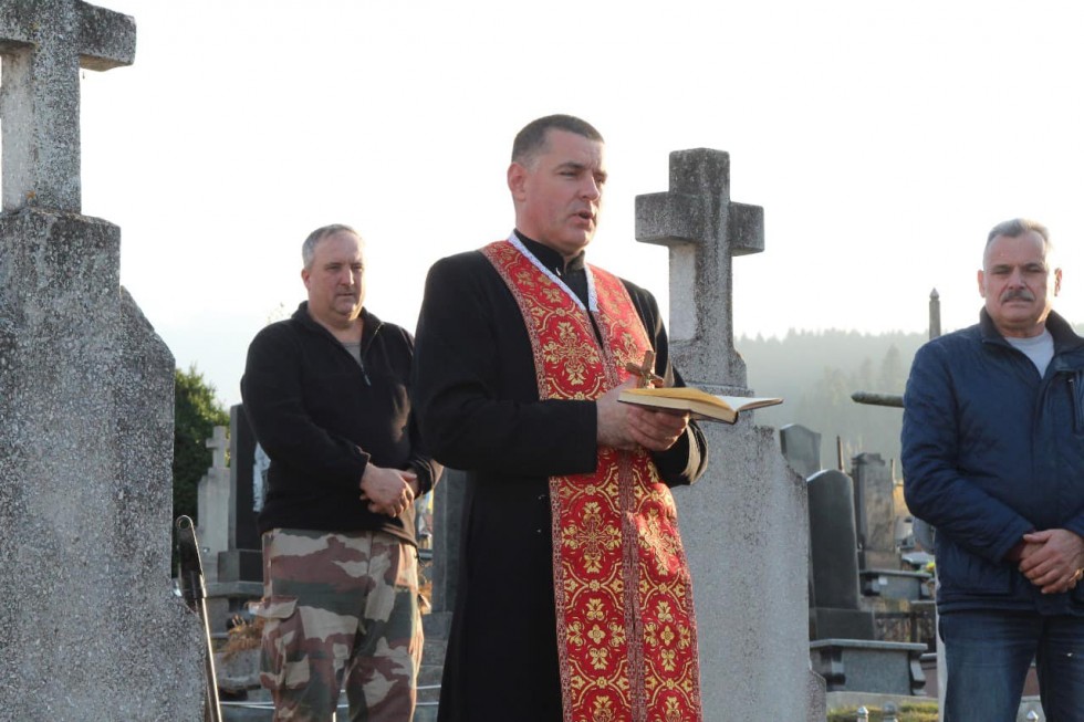 У селах Східниця та Підбуж два радянські поховання перепоховали на місцевих кладовищах