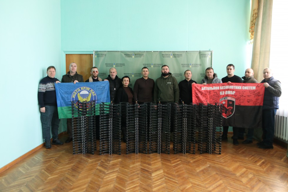 Ще 120 fpv-дронів Дрогобицька РВА спільно з партнерами передали для ЗСУ