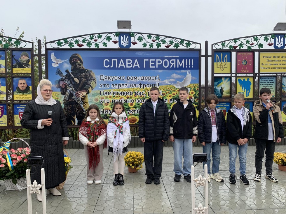 У Доброгостові освятили пам&rsquo;ятну таблицю захиснику Сергію Дубу