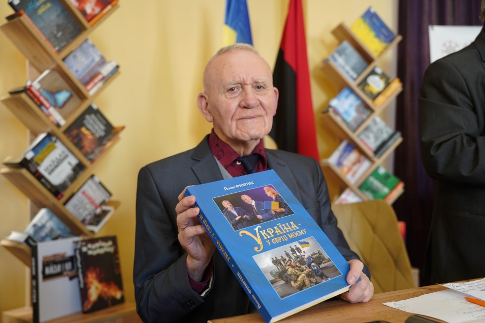 Директору радіо &ldquo;Франкова земля&rdquo; Йосипу Фиштику присудили довічну державну стипендію