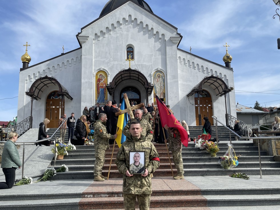 Дрогобиччина попрощалась із ще одним героєм України - Святославом Панченком