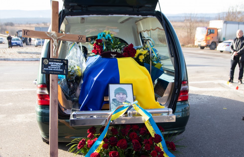 З лютого вважався зниклим безвісти: Дрогобицька громада прощається з Миколою Костирком
