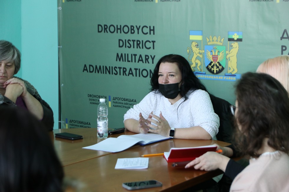 Як допомогти родинам з залежністю: у Дрогобицькій районній військовій адміністрації відбувся тренінг для соціальних працівників