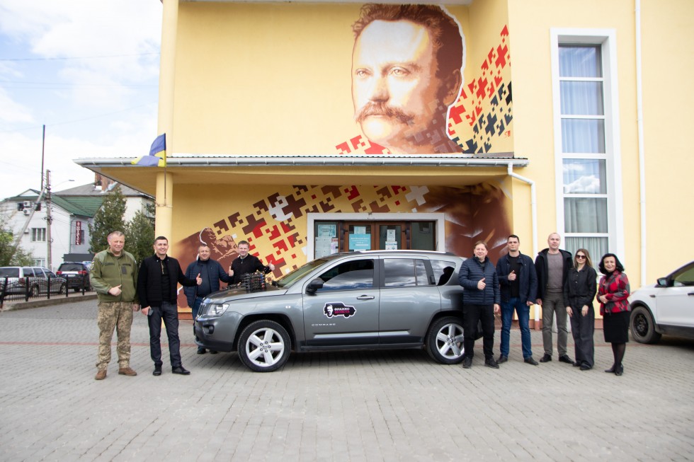 З Дрогобиччини на передову відправляють франкоавтомобілі та франкодрони З Дрогобиччини на передову відправляють франкоавтомобілі та франкодрони
