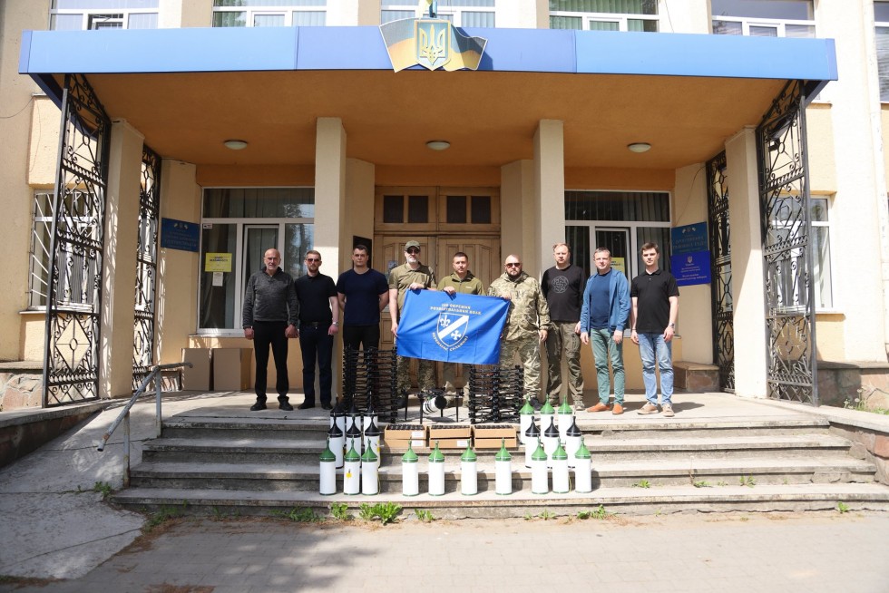 З Дрогобиччини передали 23 оптоволоконні дрони для ЗСУ