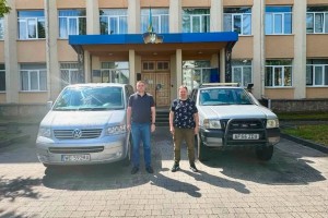 Ще два автомобілі для українських Захисників Ще два автомобілі для українських Захисників