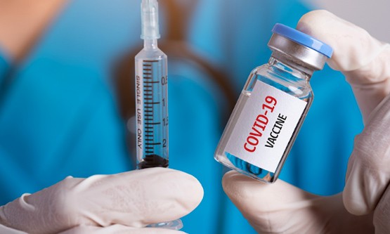У Дрогобицькій РДА озвучили дані щодо вакцинації медиків та педагогів району