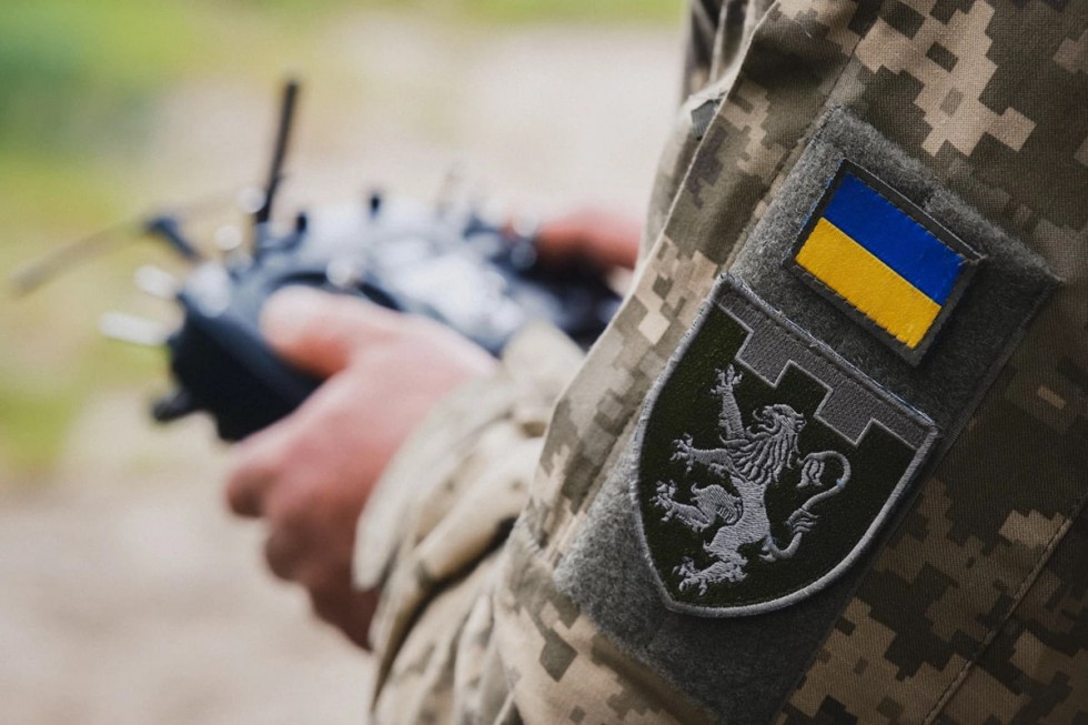 Бійці 103 бригади знищили з БпЛА ворожий комплекс відеоспостереження