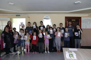 Діти-переселенці з Дрогобиччини отримали 56 планшетів від МОМ