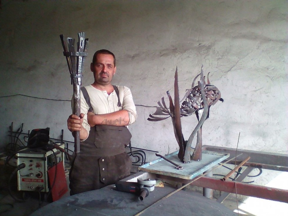 Майже 10 років на захисті України: військовий з Трускавця Павло Швець відзначений медаллю &laquo;Хрест Пошани&raquo;