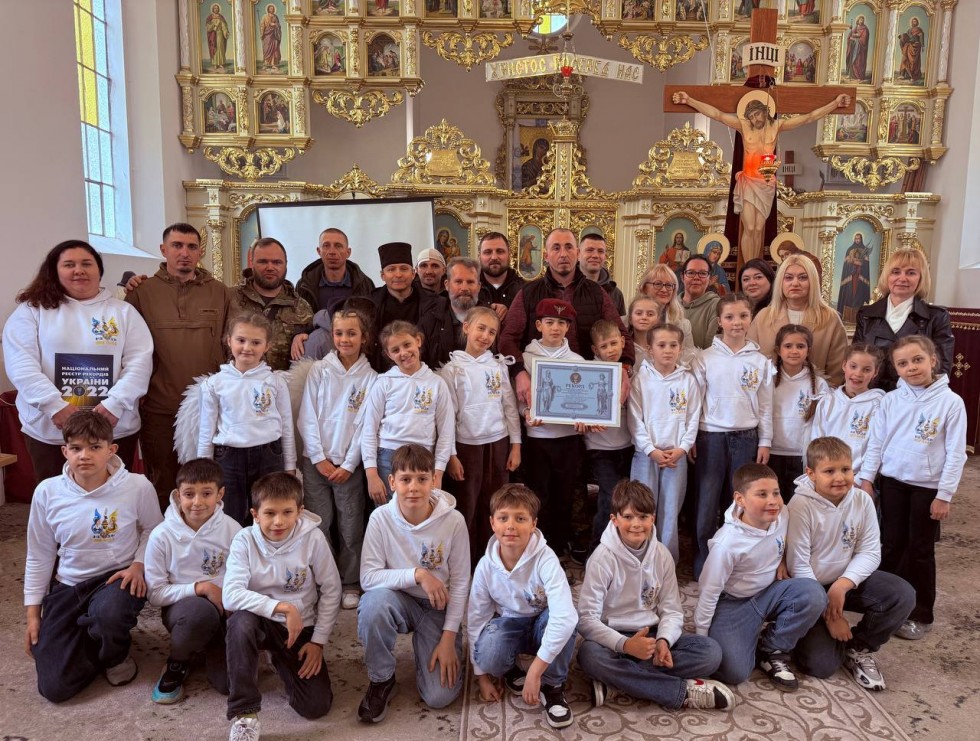 «Волонтерики Коло Доброти» з Дрогобиччини — одні з номінантів на почесний титул «Найкращий рекорд року» «Волонтерики Коло Доброти» з Дрогобиччини — одні з номінантів на почесний титул «Найкращий рекорд року»