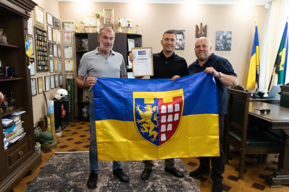 Начальника Дрогобицької РВА нагородили подякою 103 бригади територіальної оборони Начальника Дрогобицької РВА нагородили подякою 103 бригади територіальної оборони