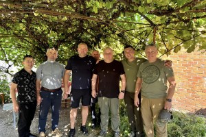 До Дня Незалежності дрогобичани відвідали військових на фронті