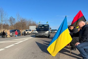 На Перехресті Героїв віддали шану трьом захисникам Мирону Ільницькому, Роману Павленку, Богдану Добрянському