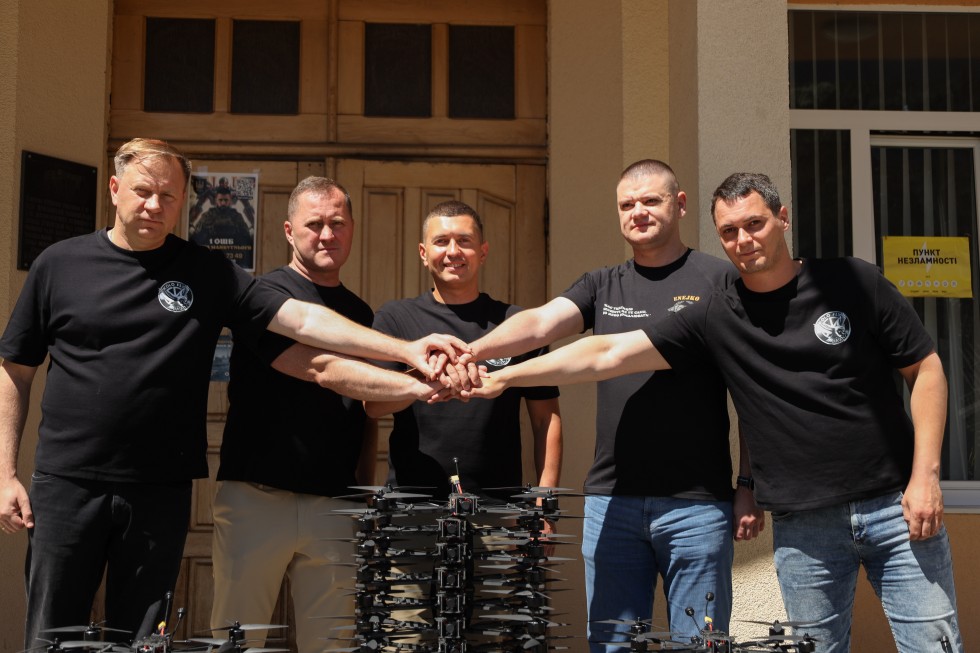 Ще 56 FPV-дронів для ЗСУ передала Дрогобицька РВА спільно з партнерами