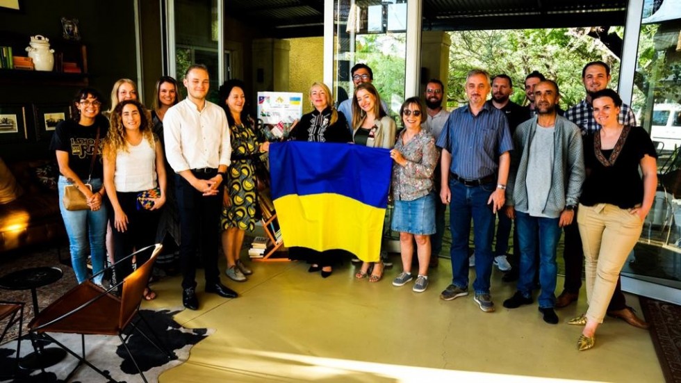 Українські книжкові полички під патронатом Олени Зеленської з&rsquo;явилися ще у двох країнах світу
