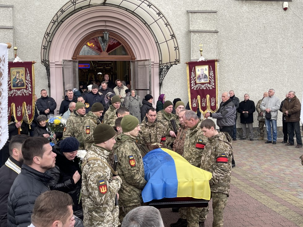 Дрогобиччина попрощалася із 53-річним Захисником Петром Панчишином.