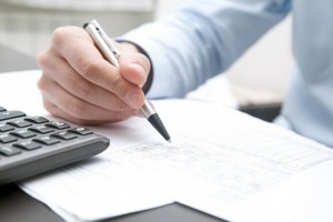 Нагадуємо, що для отримання податкової знижки за 2022 рік необхідно подати не пізніше 31 грудня п.р. декларацію про майновий стан і доходи