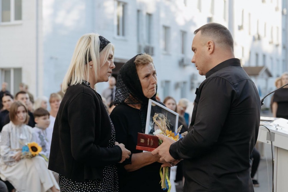 Дрогобичанина Михайла Штинду посмертно відзначили орденом «За мужність» ІІІ ступеня Дрогобичанина Михайла Штинду посмертно відзначили орденом «За мужність» ІІІ ступеня