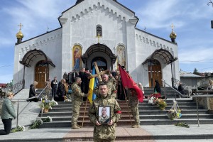Дрогобиччина попрощалась із ще одним героєм України - Святославом Панченком