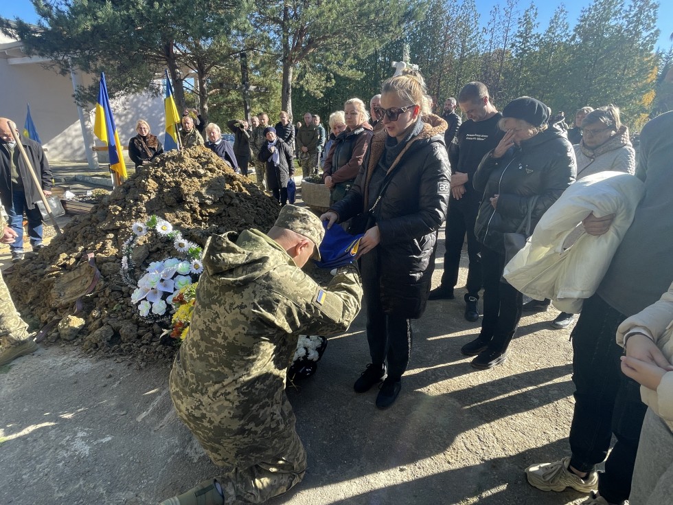 На Дрогобиччині провели в останню путь військового Георгія Кравцуна