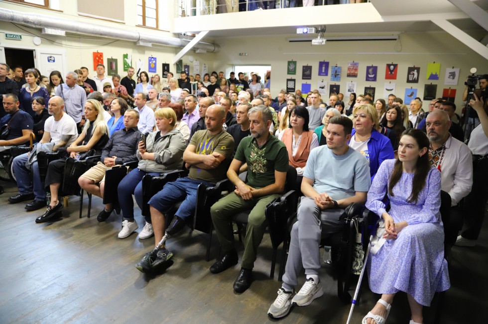 99 мешканців Львівщини отримали сертифікати на житло: це ветерани війни та родини загиблих Захисників і Захисниць 99 мешканців Львівщини отримали сертифікати на житло: це ветерани війни та родини загиблих Захисників і Захисниць