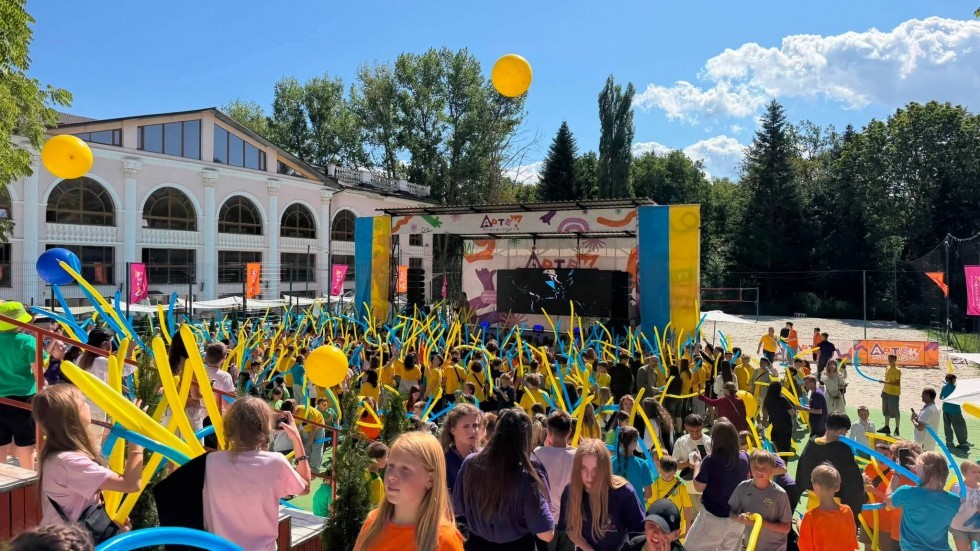 У Трускавці встановили Національний рекорд України: 3274 дитячі мрії об&rsquo;єднали на карті держави
