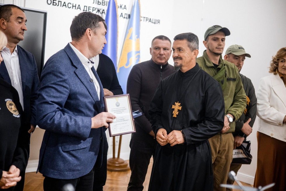 Ієромонах  з Доброгостова Макарій Дутка відзначений нагрудним хрестом від Головнокомандувача &laquo;За сприяння війську&raquo;