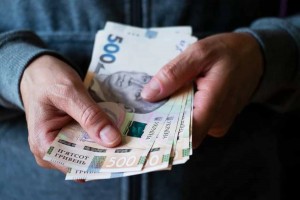 З першого квітня зросли виплати, пов&rsquo;язані зі сферою зайнятості