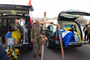 На Перехресті Героїв віддали шану полеглим воїнам &ndash; Івану Лучаку та Михайлу Баумкетнеру