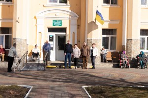 Зручні ліжка для людей поважного віку: передали допомогу для Підбузького  геріатричного пансіонату