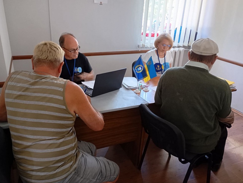 Гуманітарна, юридична допомога та консультації: яку підтримку отримали переселенці на базі Координаційного центру Дрогобицької РВА