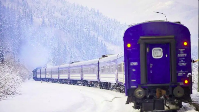 Що відомо про зимову підтримку: Укрзалізниця пояснила, як працюватимуть перевезення на 3000 кілометрів