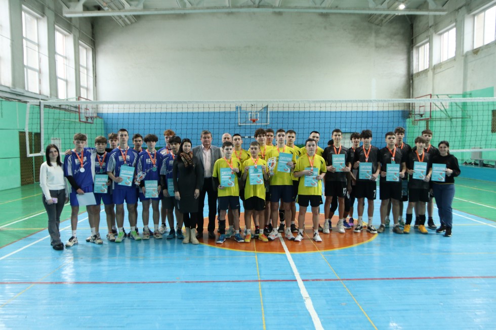 На Дрогобиччині стартував ІІІ етап «Пліч-о-пліч всеукраїнські шкільні ліги»: у Трускавці відбулися волейбольні змагання На Дрогобиччині стартував ІІІ етап «Пліч-о-пліч всеукраїнські шкільні ліги»: у Трускавці відбулися волейбольні змагання