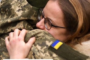 Як розмовляти, якщо ви на відстані? Не питати про травматичні події, не тиснути й не допитувати